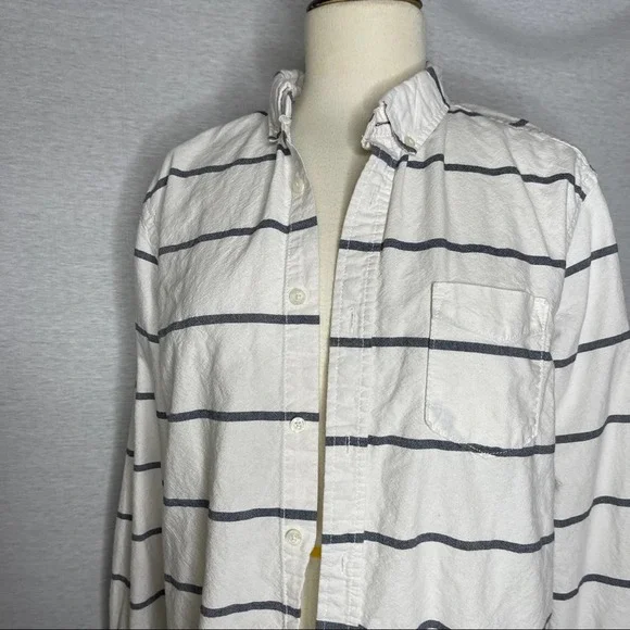 A25). Aeropostale NYC Men Button Down Shirt Long Sleeve - Picture 9 of 15